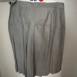 Classic Black and White Checkered Skirt